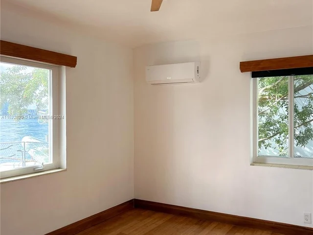 2170 Bay Dr # 22, Miami Beach FL 33141