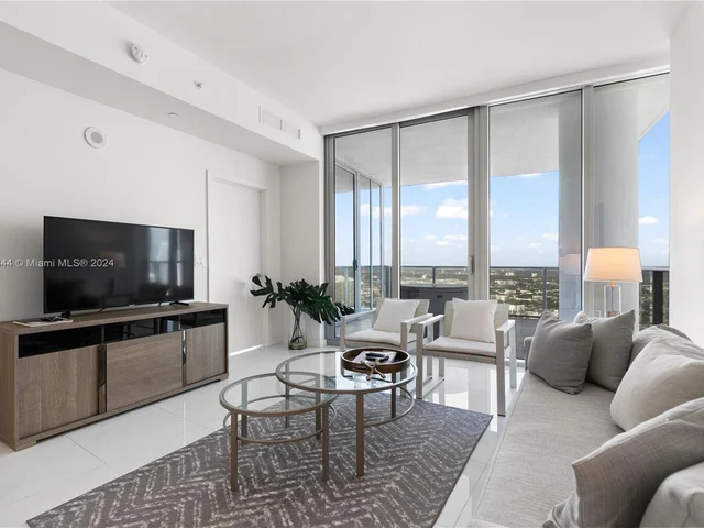 851 ne 1st ave # 3900, Miami FL 33132