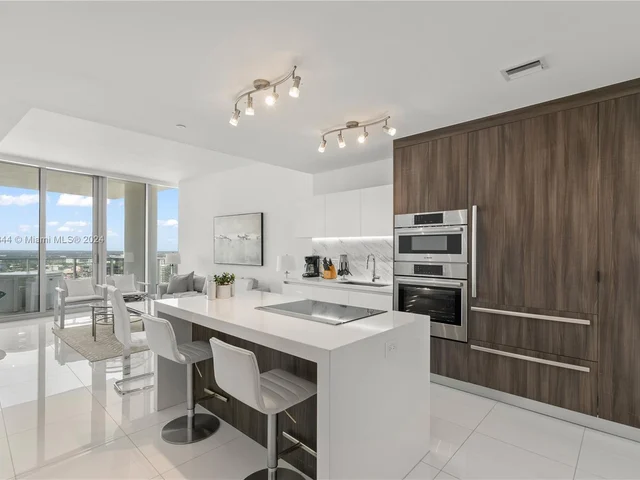 851 ne 1st ave # 3900, Miami FL 33132