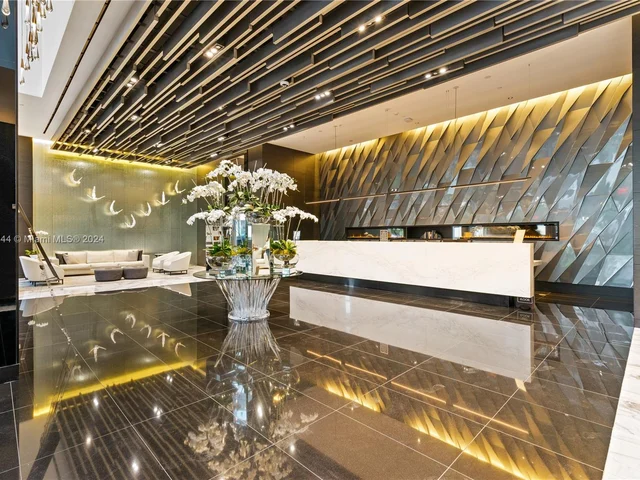 851 ne 1st ave # 3900, Miami FL 33132