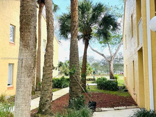 1031 Coral Club Dr # 1031, Coral Springs FL 33071