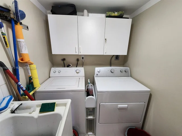 9140 SW 156th Ct, Miami FL 33196