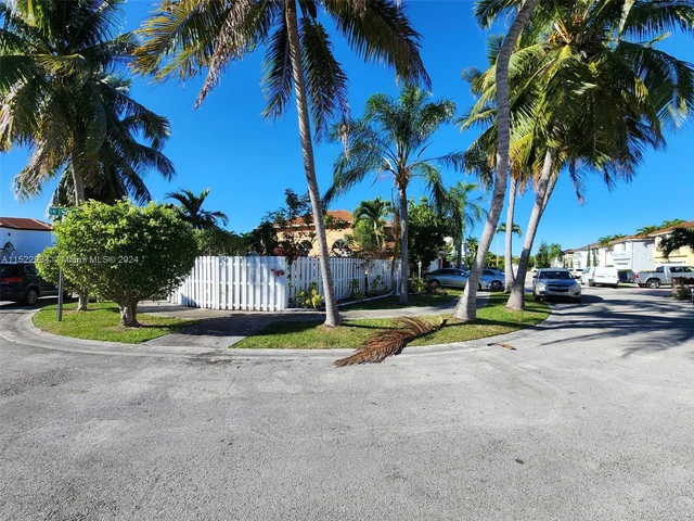 9140 SW 156th Ct, Miami FL 33196