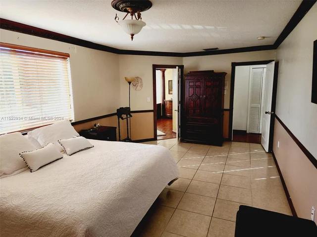 9140 SW 156th Ct, Miami FL 33196