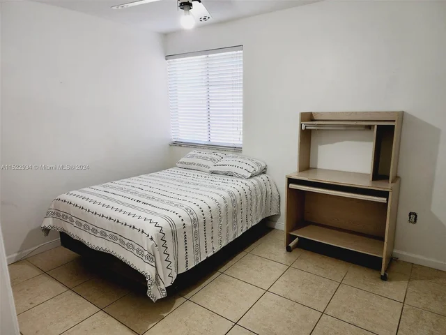 9140 SW 156th Ct, Miami FL 33196