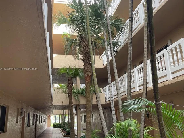 17000 NW 67th Ave # 405, Hialeah FL 33015