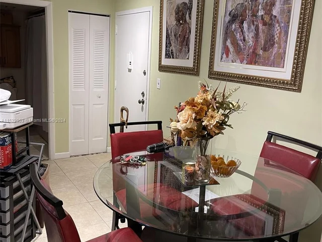 4156 Inverrary Dr # 404, Lauderhill FL 33319