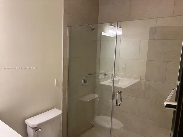 15939 NW 91st Ct, Miami Lakes FL 33018