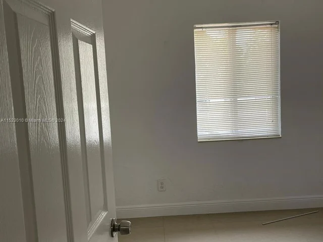 11320 SW 55th St, Miami FL 33165