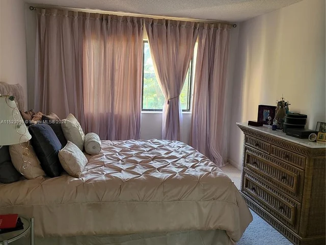 4820 W Lucerne Lakes Blvd W # 305, Lake Worth FL 33467