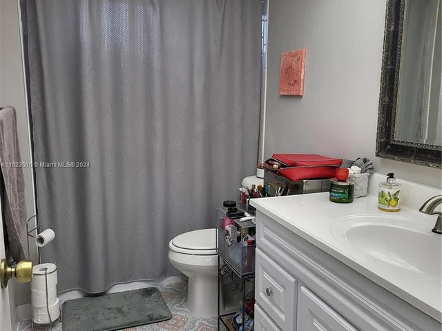 4820 W Lucerne Lakes Blvd W # 305, Lake Worth FL 33467