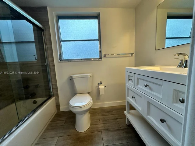 2851 S Palm Aire Dr # 310, Pompano Beach FL 33069