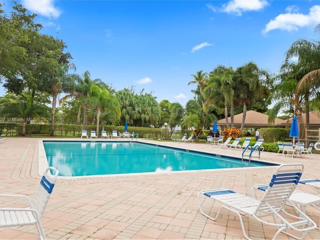 2851 S Palm Aire Dr # 310, Pompano Beach FL 33069