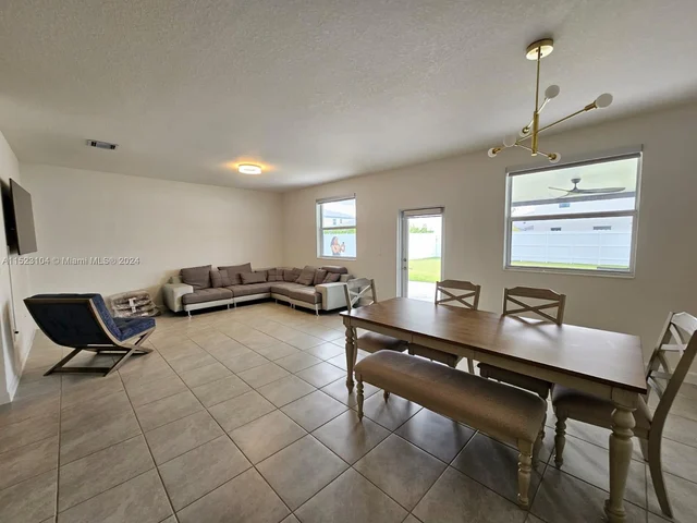 12746 SW 212th St # 12746, Miami FL 33177