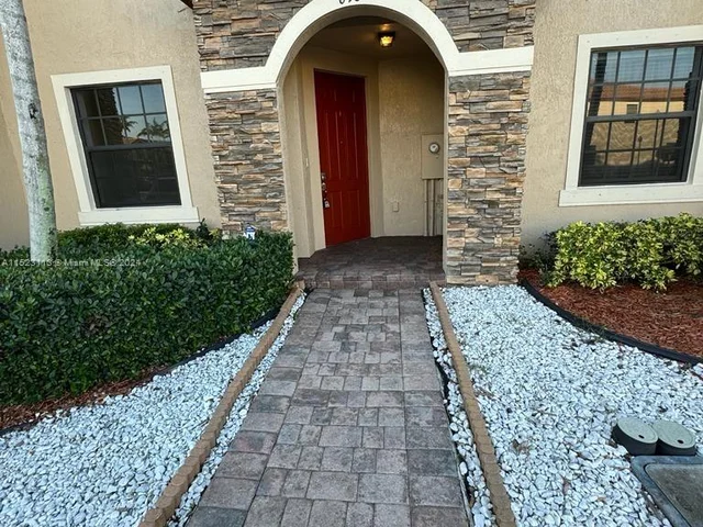 648 SE 32ND # 648, Homestead FL 33033