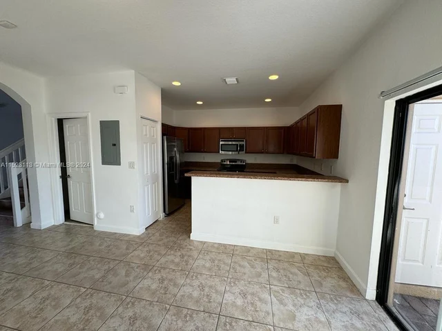 648 SE 32ND # 648, Homestead FL 33033