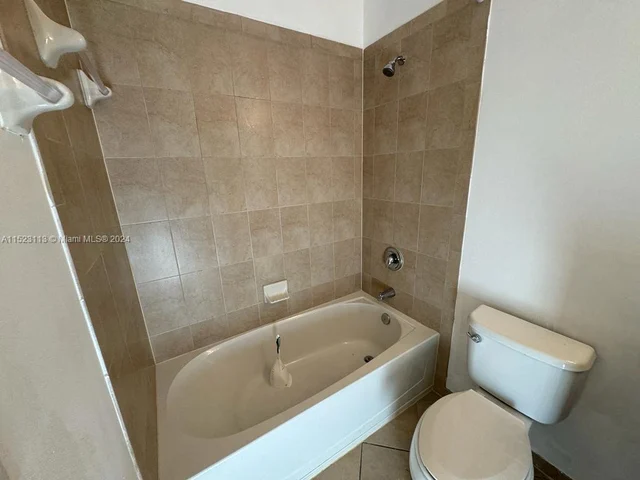 648 SE 32ND # 648, Homestead FL 33033