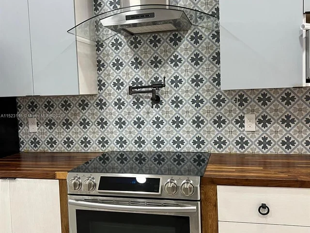 8501 NW 107th Ct # 37, Doral FL 33178