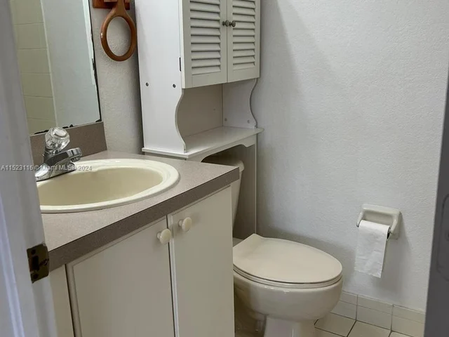 8501 NW 107th Ct # 37, Doral FL 33178