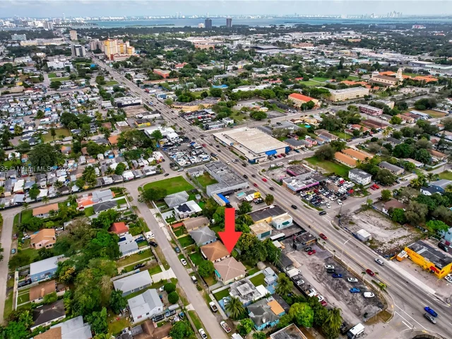354 NW 80th St, Miami FL 33150