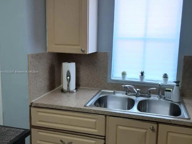 3071 SW 19th Ter, Miami FL 33145