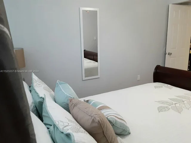 3071 SW 19th Ter, Miami FL 33145