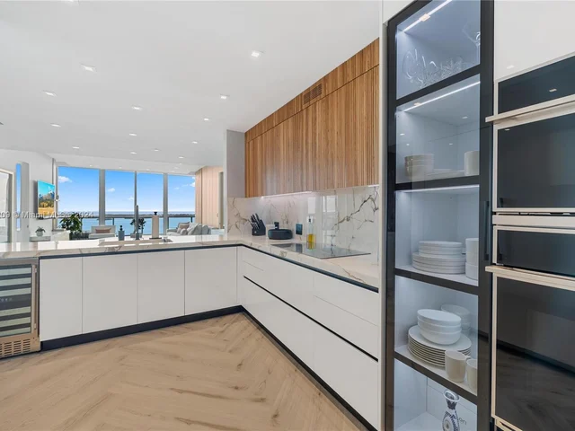 1331 Brickell Bay Dr # 2903, Miami FL 33131