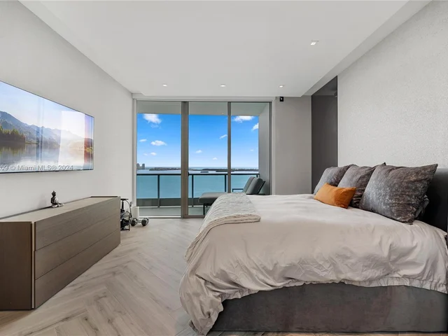 1331 Brickell Bay Dr # 2903, Miami FL 33131