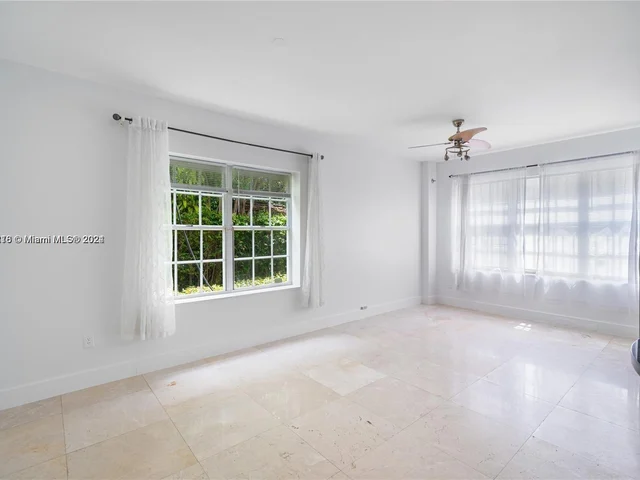 1242 Drexel Ave # 106, Miami Beach FL 33139