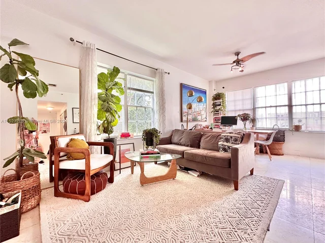 1242 Drexel Ave # 106, Miami Beach FL 33139