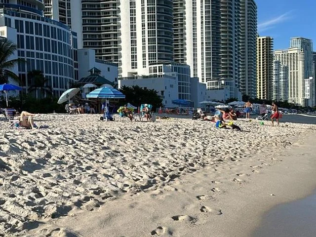 300 Bayview Dr # 411, Sunny Isles Beach FL 33160