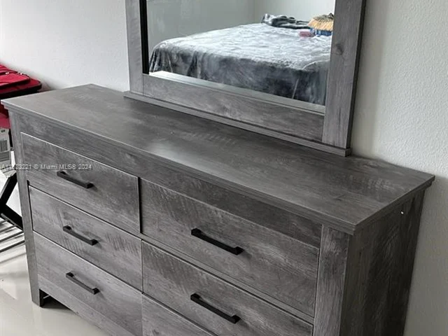 300 Bayview Dr # 411, Sunny Isles Beach FL 33160