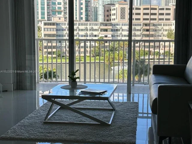 300 Bayview Dr # 411, Sunny Isles Beach FL 33160