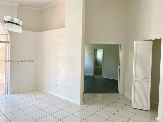 15627 SW 16th Ct, Pembroke Pines FL 33027