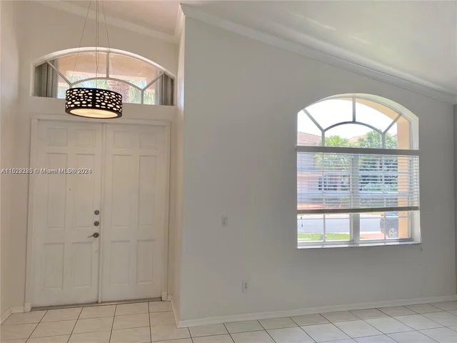 15627 SW 16th Ct, Pembroke Pines FL 33027