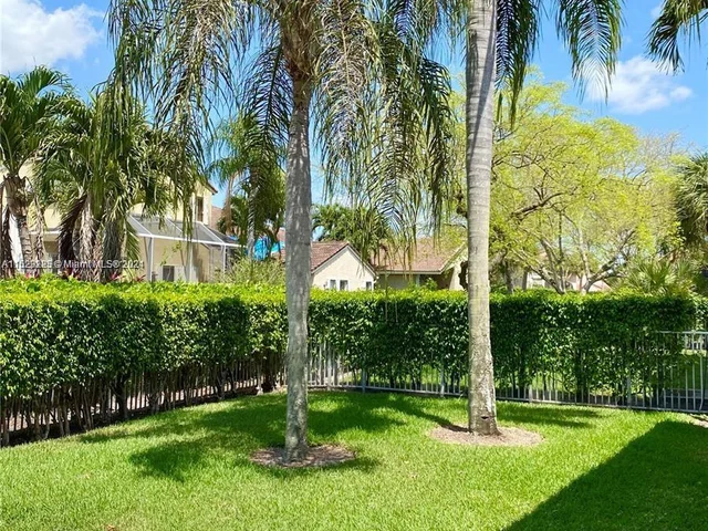 15627 SW 16th Ct, Pembroke Pines FL 33027