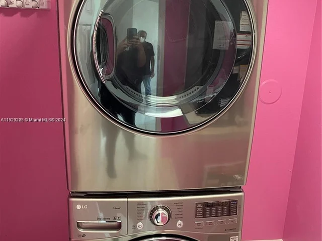 15627 SW 16th Ct, Pembroke Pines FL 33027