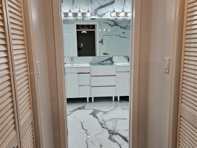 14763 SW 152nd Pl, Miami FL 33196