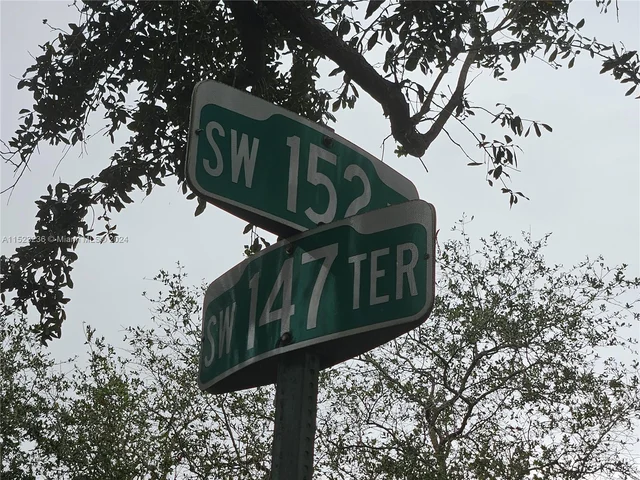 14763 SW 152nd Pl, Miami FL 33196