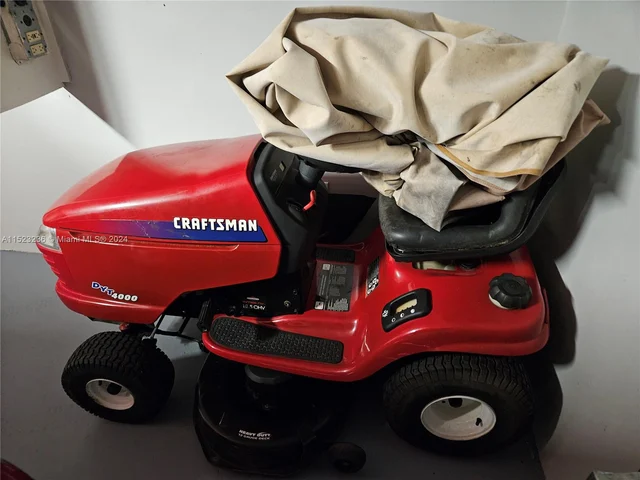 14763 SW 152nd Pl, Miami FL 33196