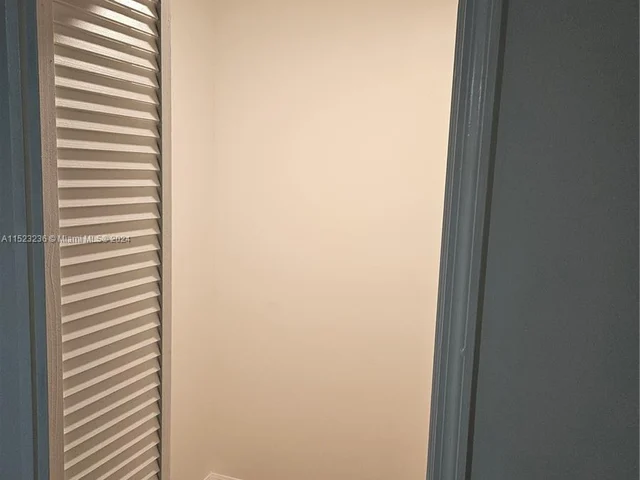 14763 SW 152nd Pl, Miami FL 33196