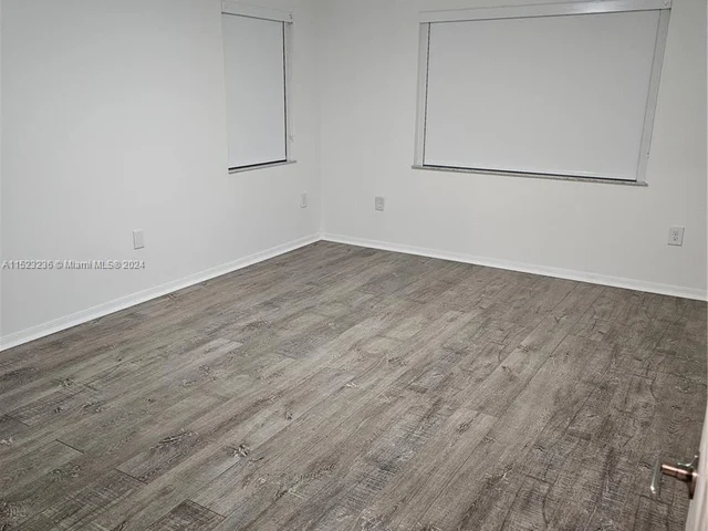 14763 SW 152nd Pl, Miami FL 33196