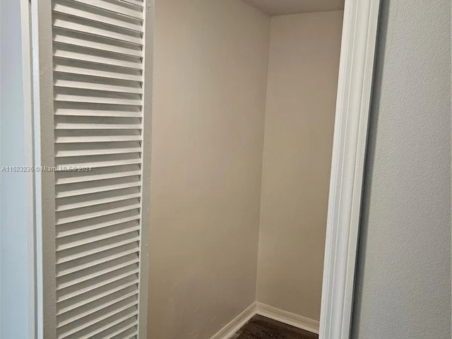 14763 SW 152nd Pl, Miami FL 33196