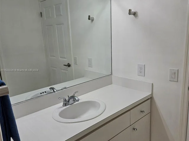 14763 SW 152nd Pl, Miami FL 33196