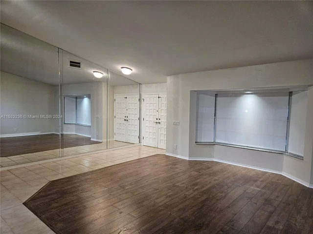 14763 SW 152nd Pl, Miami FL 33196