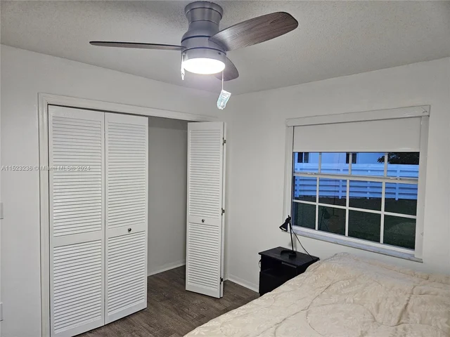 14763 SW 152nd Pl, Miami FL 33196