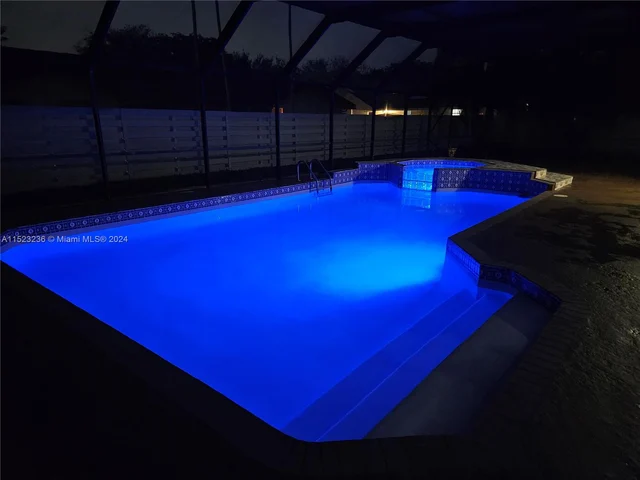 14763 SW 152nd Pl, Miami FL 33196