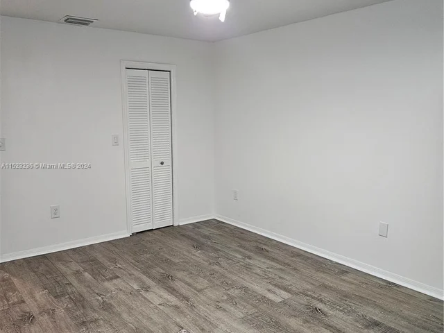 14763 SW 152nd Pl, Miami FL 33196