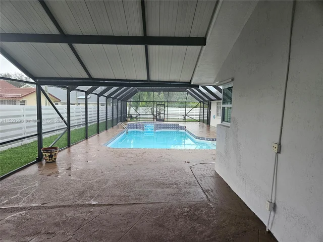 14763 SW 152nd Pl, Miami FL 33196