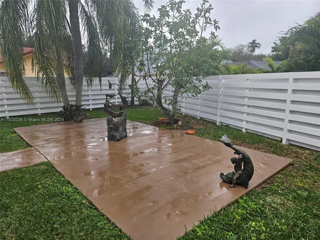 14763 SW 152nd Pl, Miami FL 33196